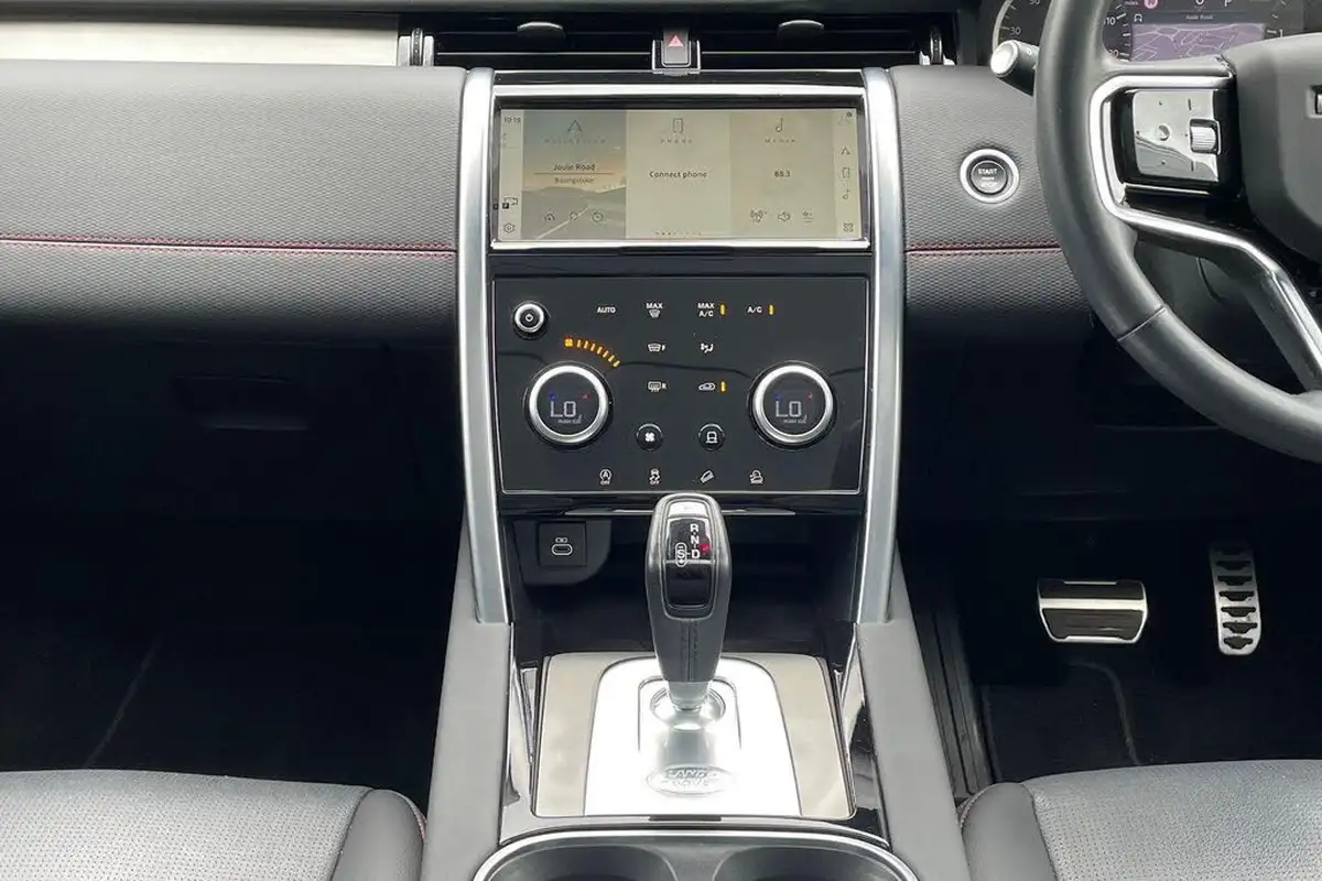 2022-land-rover-discovery-sport-20-d200-r-dynamic-se-big-14