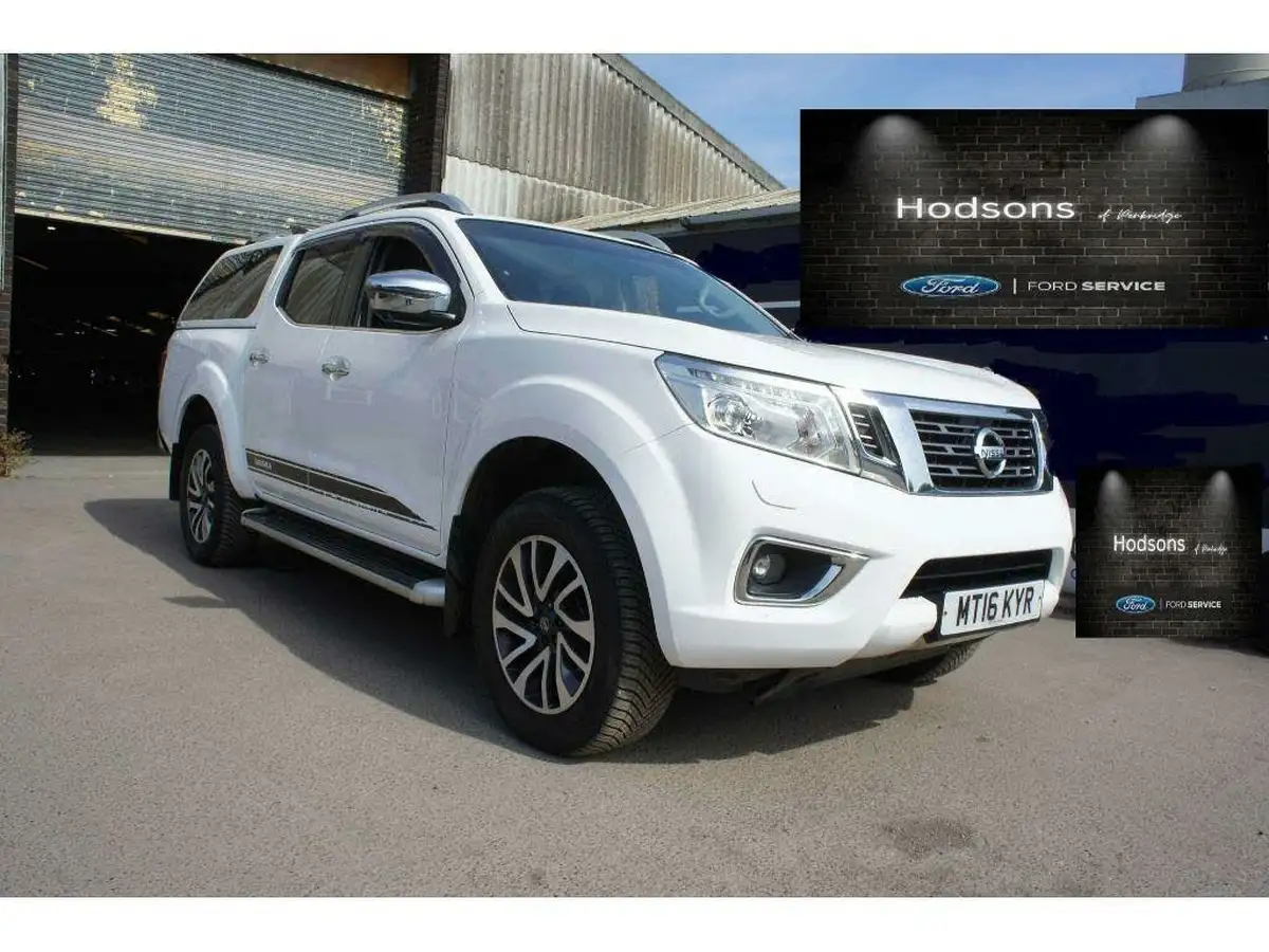 2016-nissan-np300-navara-23dci-tekna-big-0