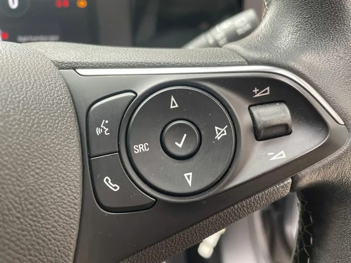 2022-vauxhall-mokka-12-se-edition-big-16