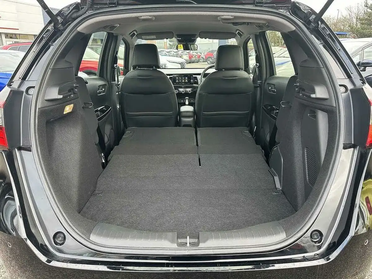 2023-honda-jazz-15-i-mmd-sr-big-24
