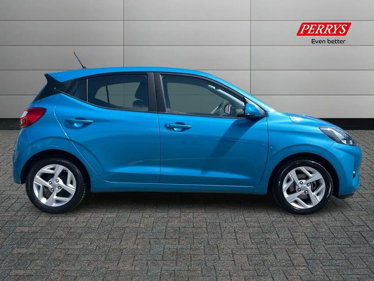 2021-hyundai-i10-12-se-connect-auto-big-2