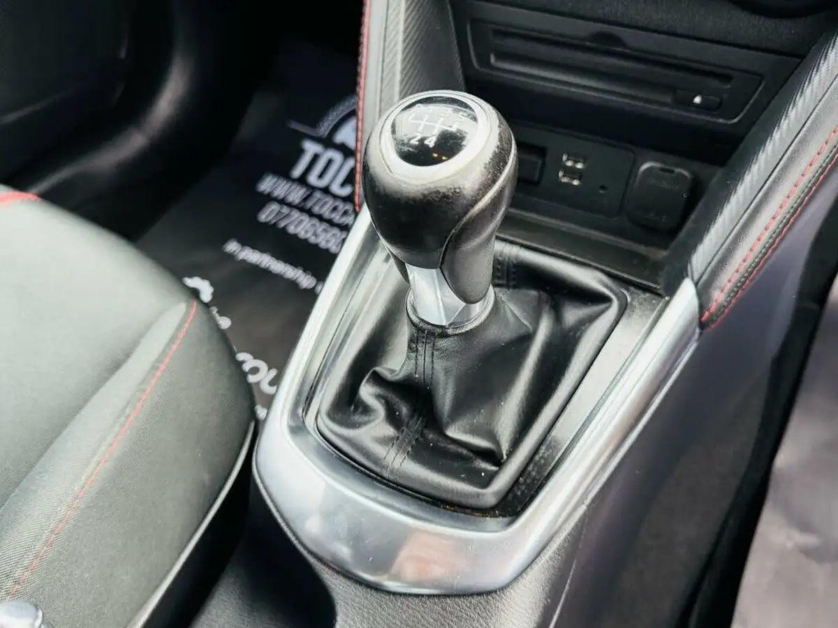 2016-mazda-mazda2-15-sport-nav-90ps-big-14