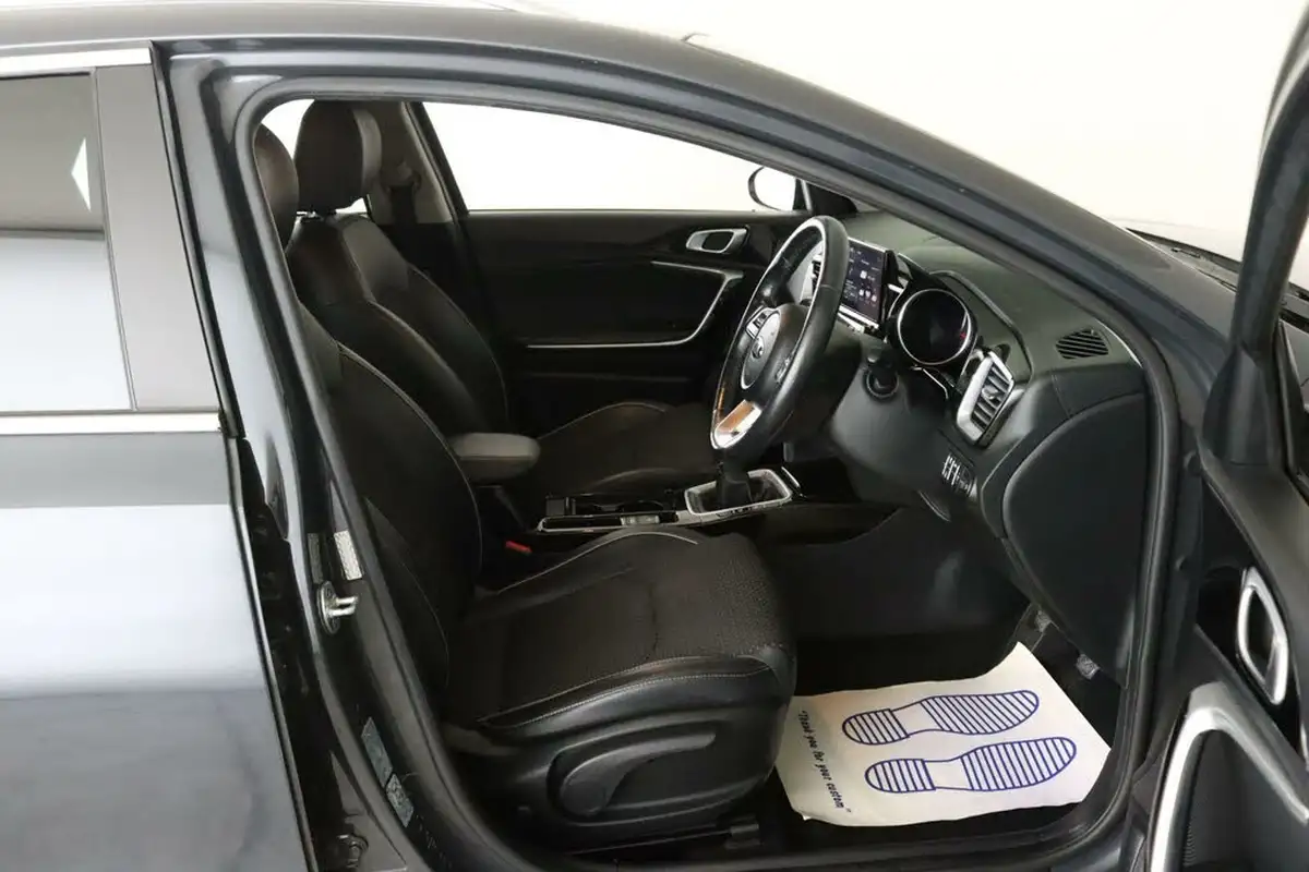 2020-kia-xceed-10-t-gdi-3-big-14