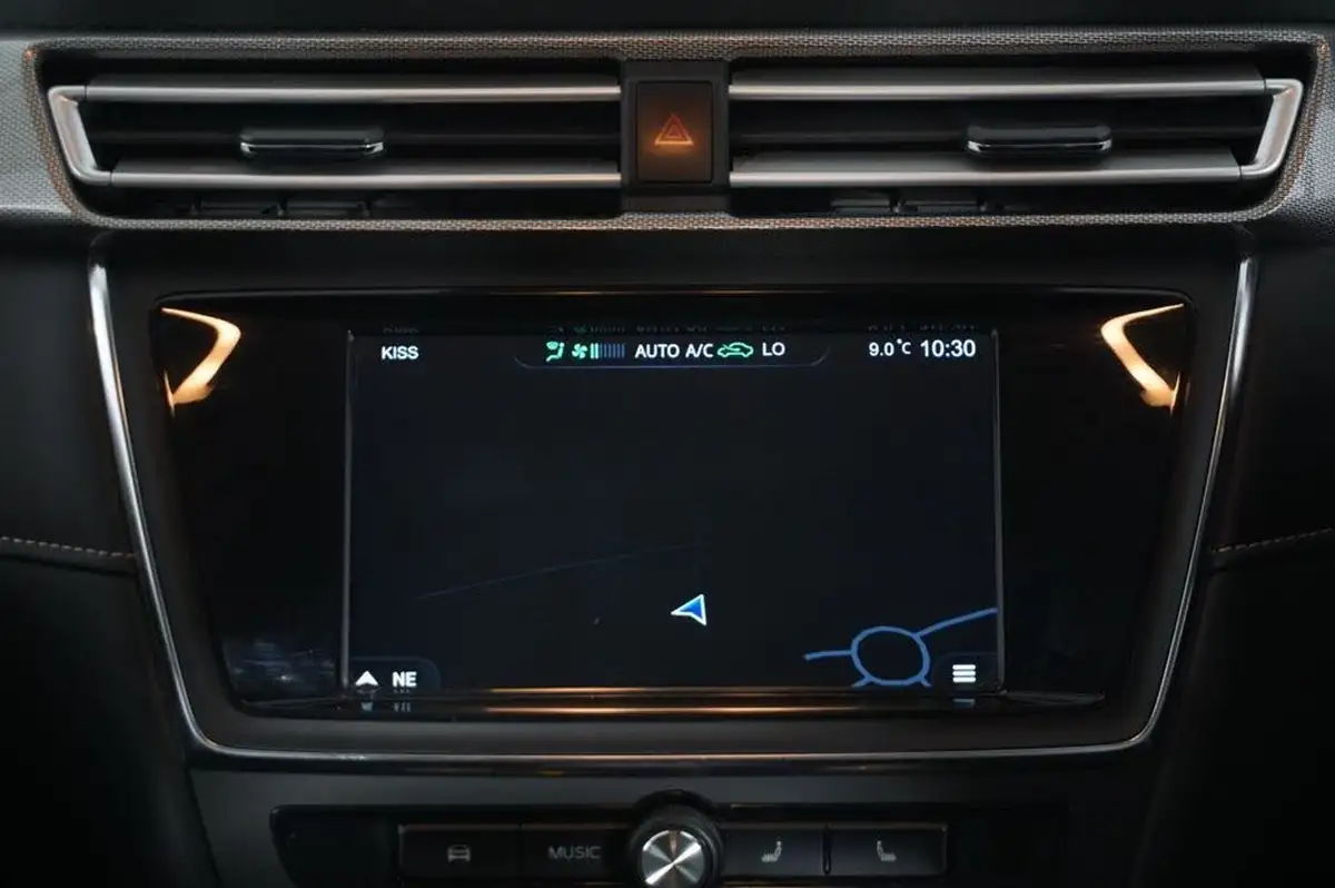 2022-mg-mg5-e-exclusive-ev-long-range-big-13