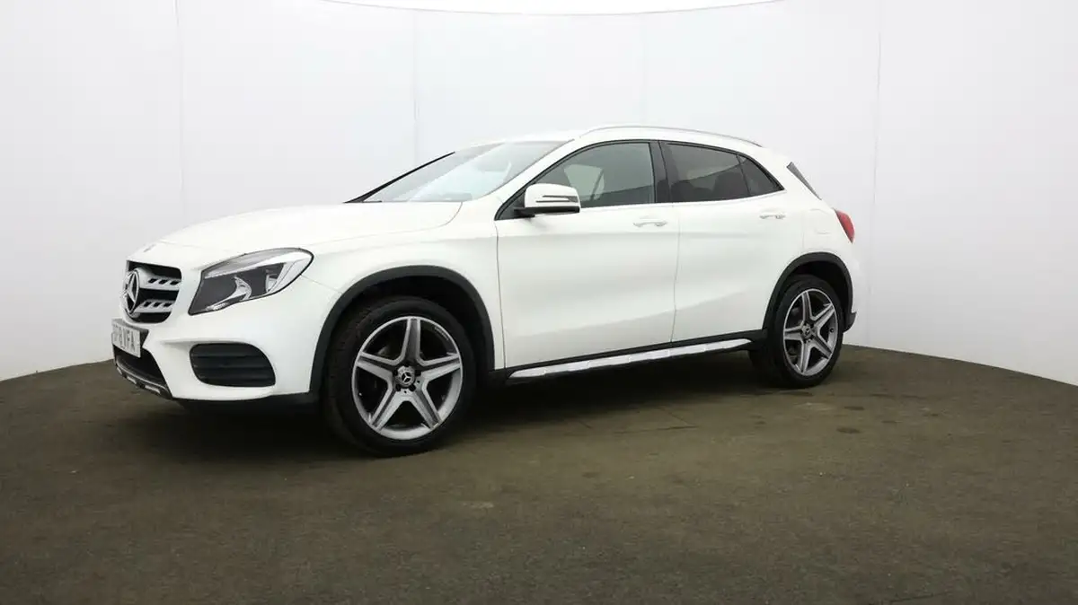 2018-mercedes-benz-gla-class-16-gla-200-amg-line-154bhp-big-37