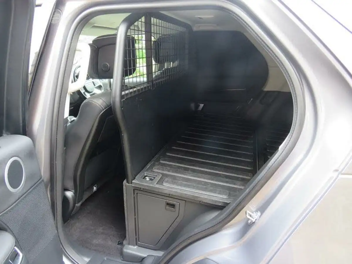 2022-land-rover-discovery-30-d300-commercial-hse-big-16