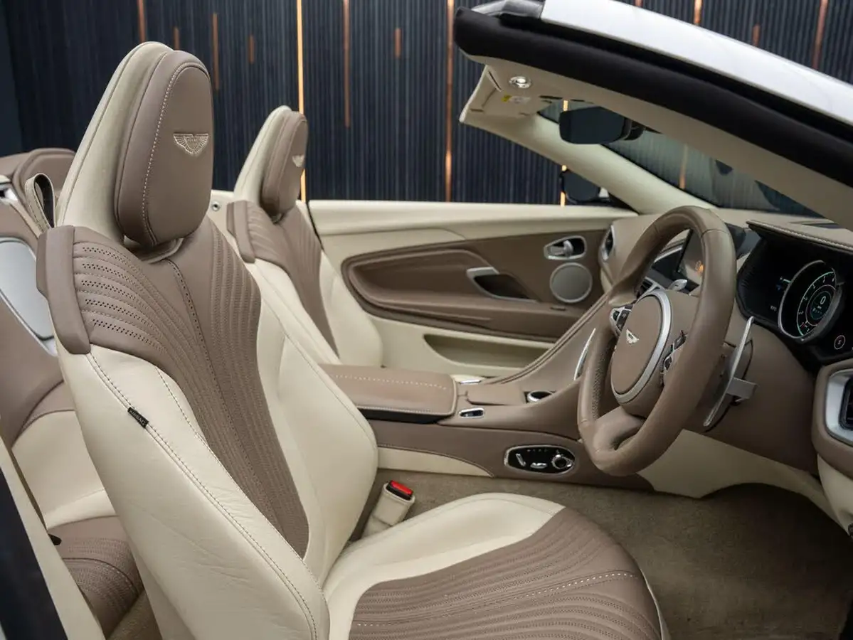 2018-aston-martin-db11-40-v8-big-1
