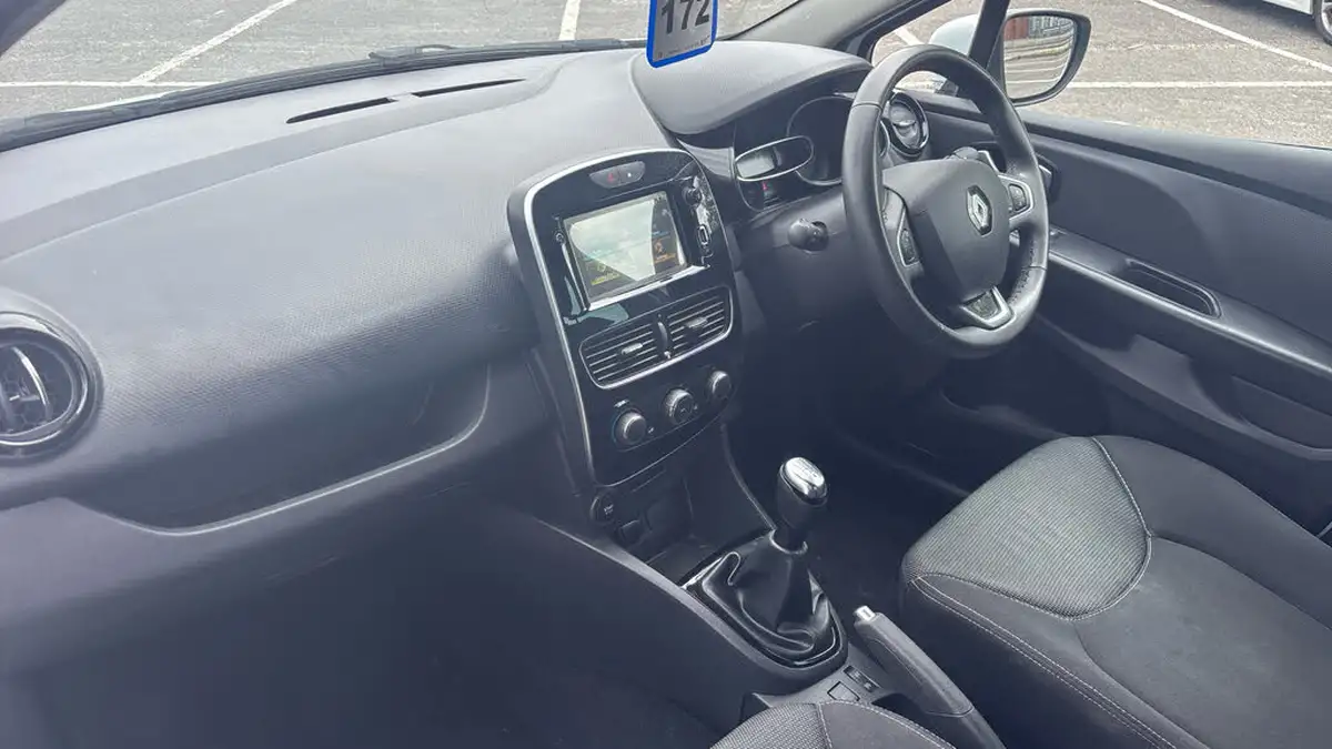 2019-renault-clio-09-tce-iconic-90ps-big-11