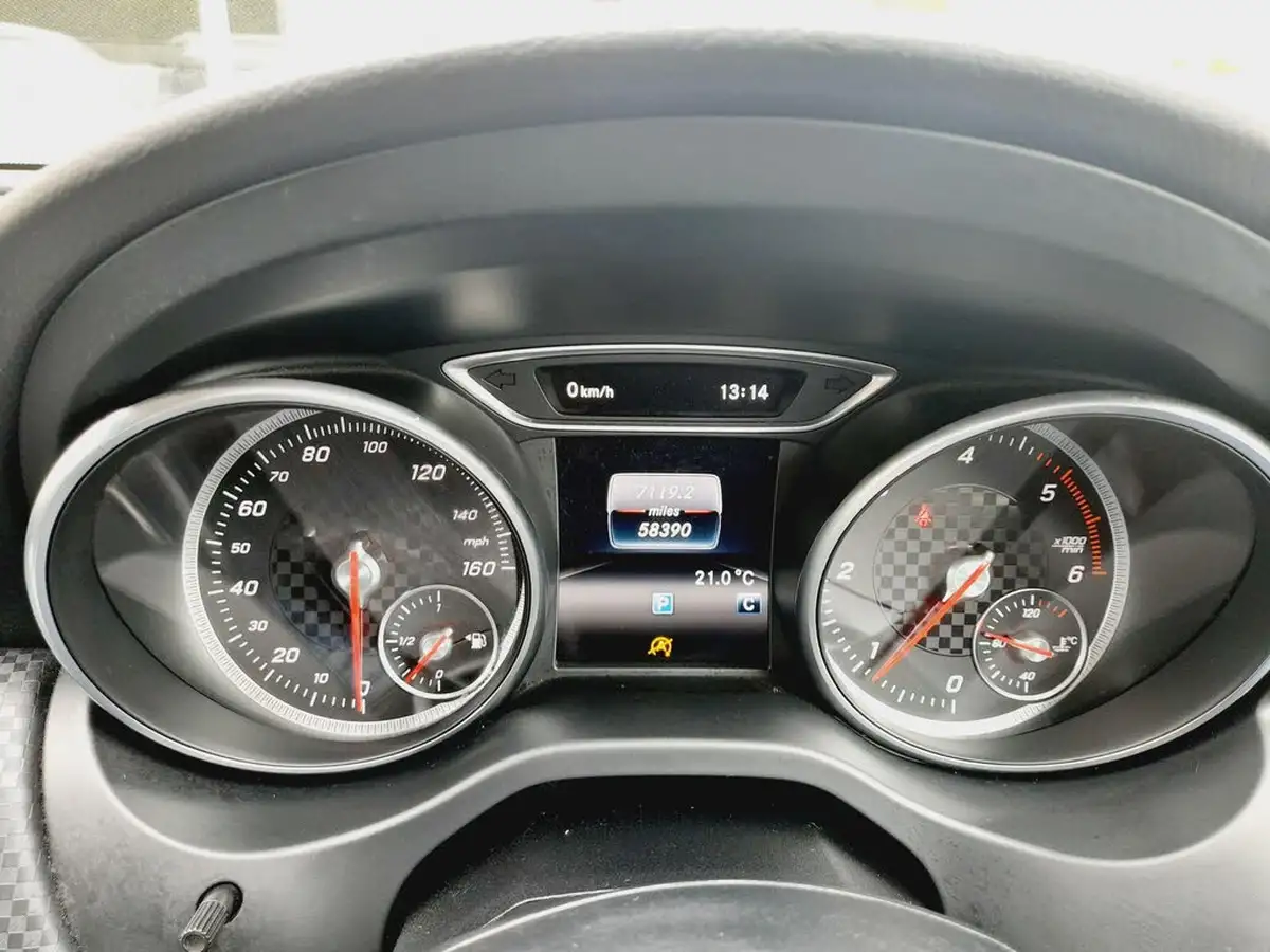 2017-mercedes-benz-a-class-15d-a180d-sport-executivess-big-17