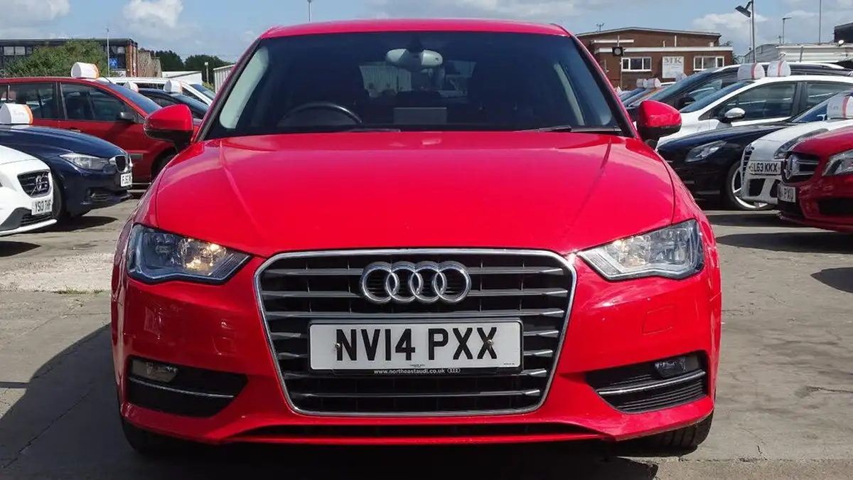 2014-audi-a3-20-tdi-se-sportback-5d-1968cc-s-tronic-big-3