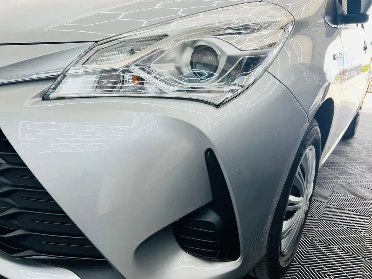 2019-toyota-yaris-big-17