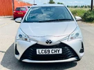 2019-toyota-yaris-small-4