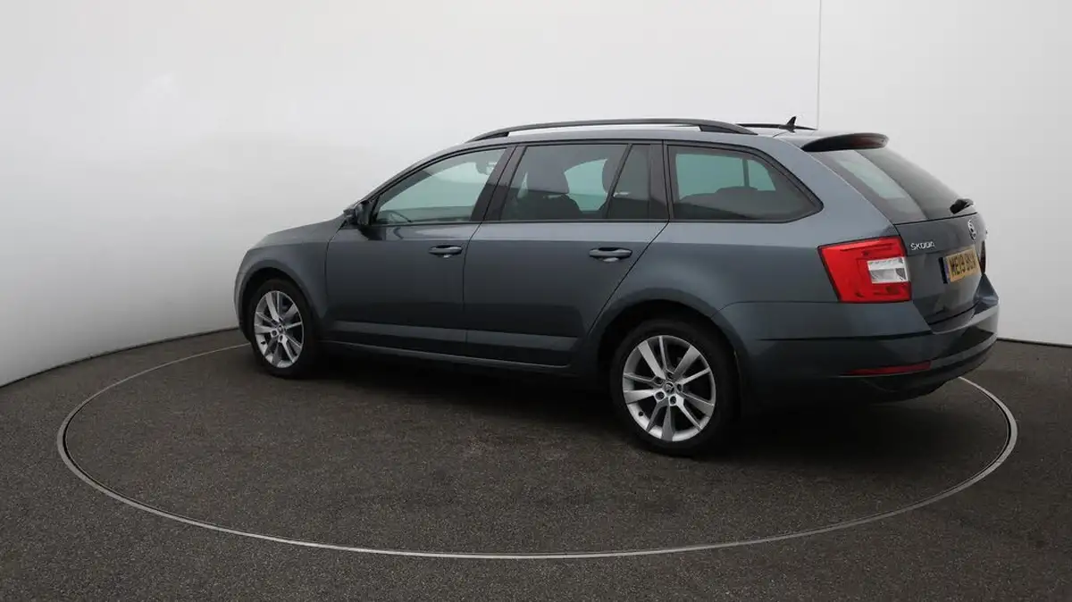2019-skoda-octavia-20tdi-se-l-estate-dsg-big-28