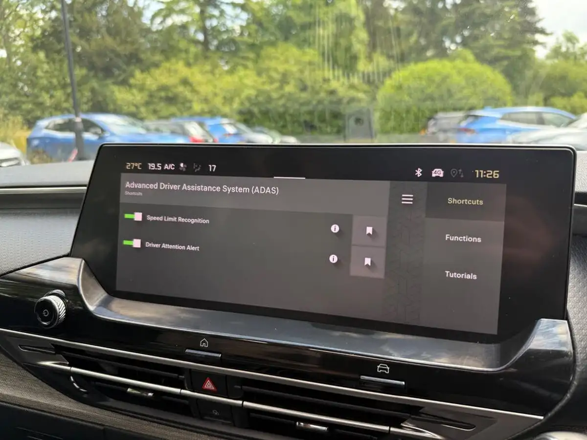 2022-citroen-c5-x-16-puretech-shine-plus-225ps-plug-in-hybrid-e-eat8-big-62