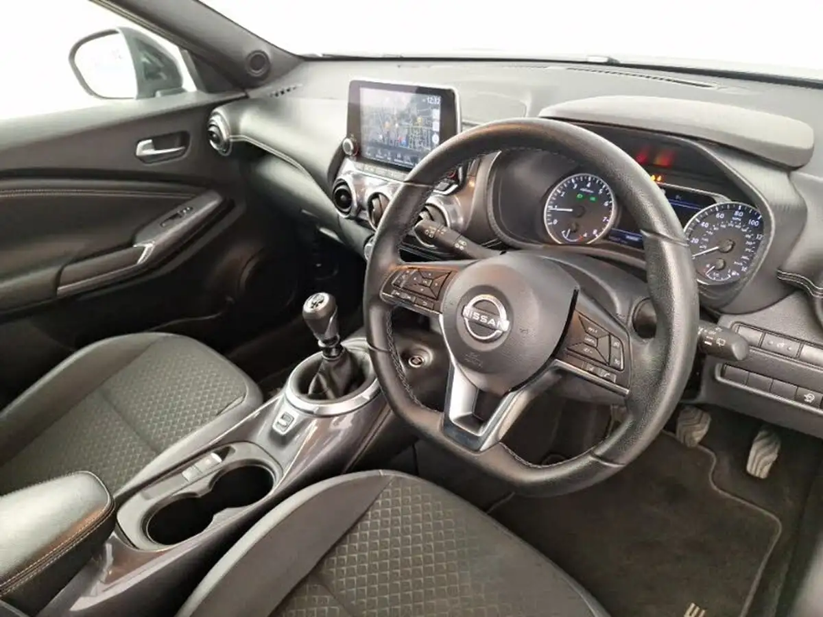 2023-nissan-juke-10-dig-t-n-connecta-big-10