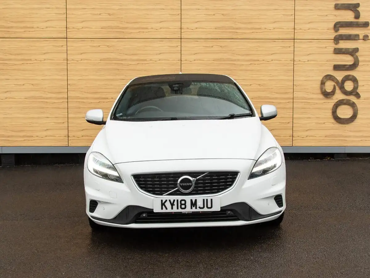 2018-volvo-v40-20td-d3-r-design-pro-big-4