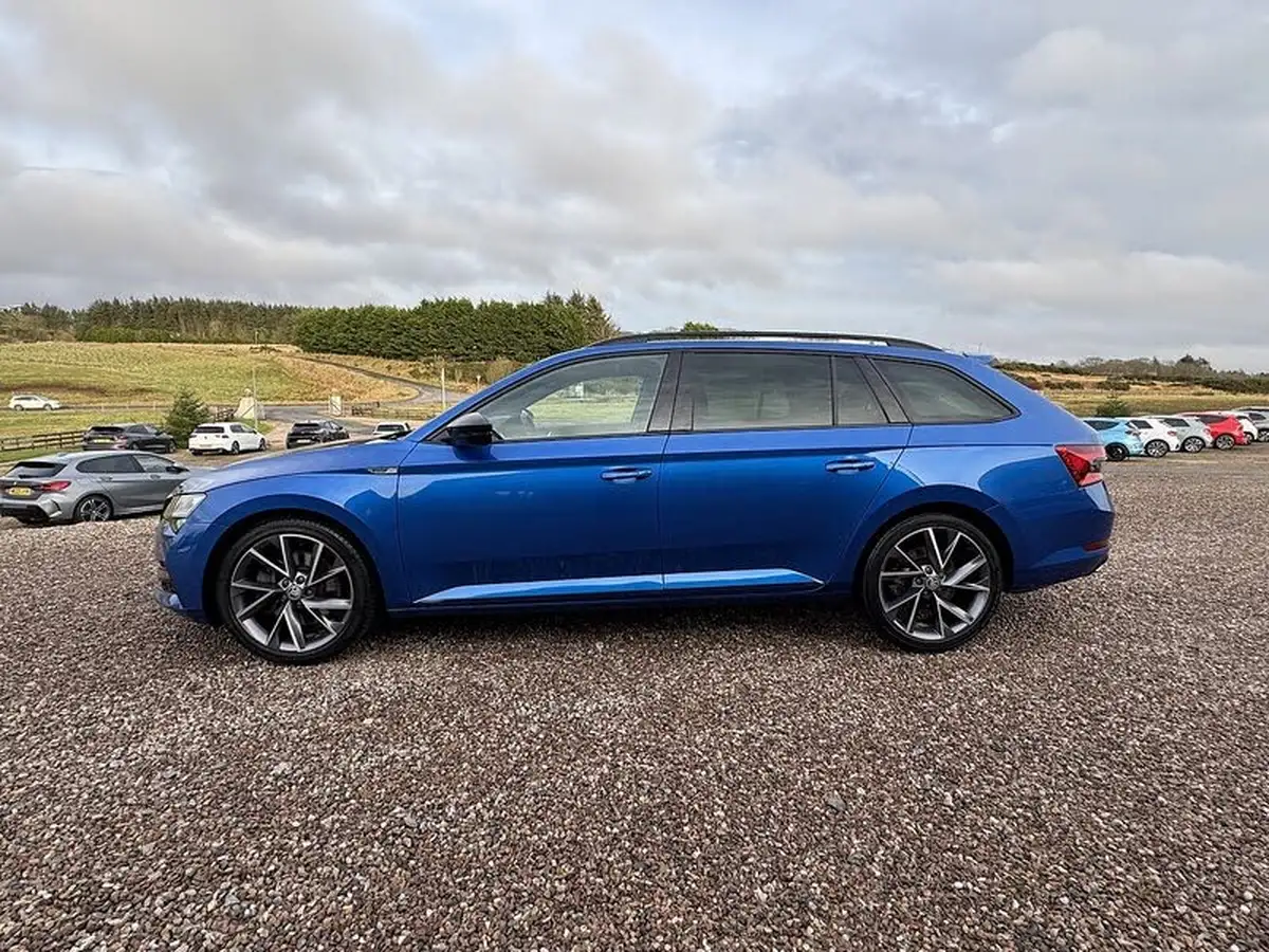 2022-skoda-superb-20-tsi-sportline-plus-280ps-4x4-estate-big-8
