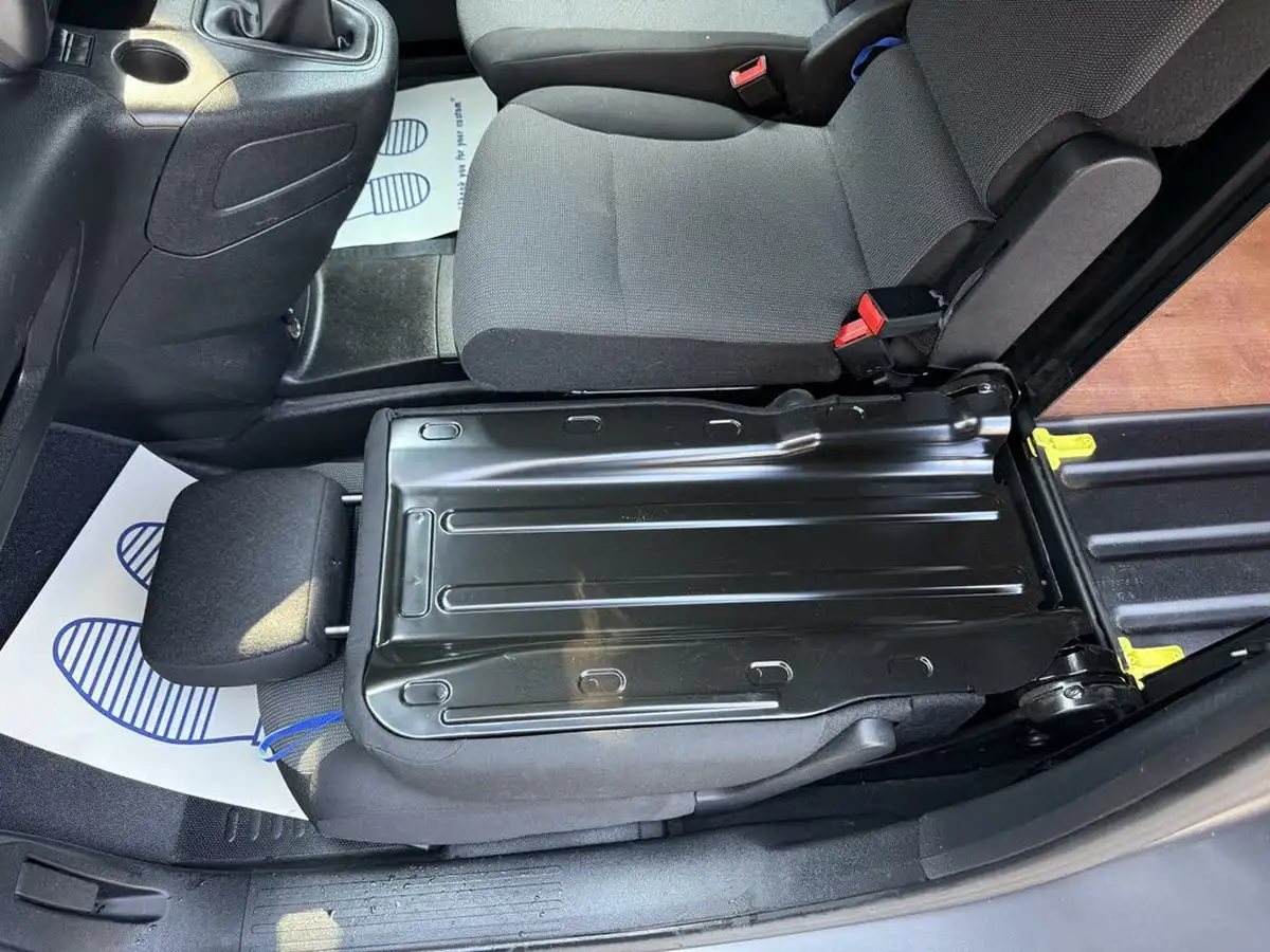 2021-citroen-berlingo-15bluehdi-650-enterprise-ss-big-37