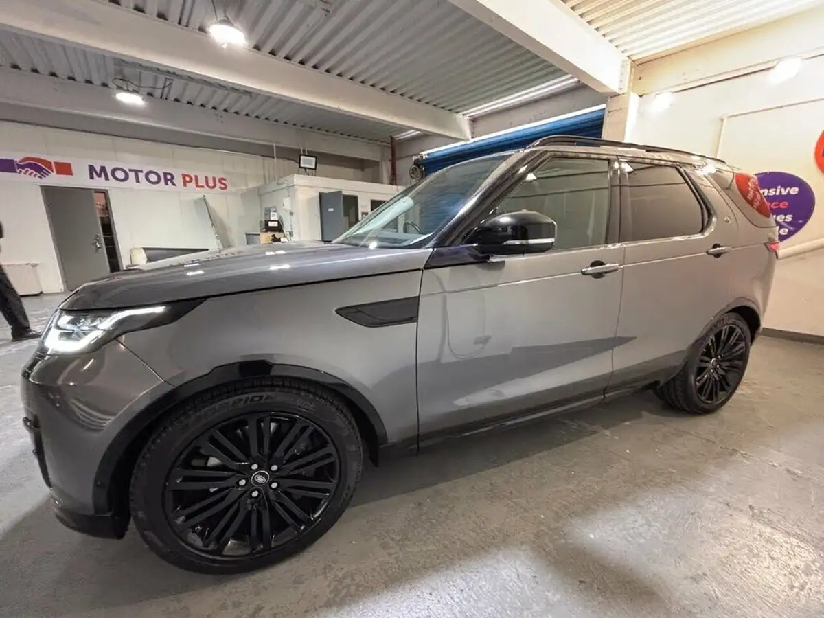 2020-land-rover-discovery-30-sd6-hse-big-3