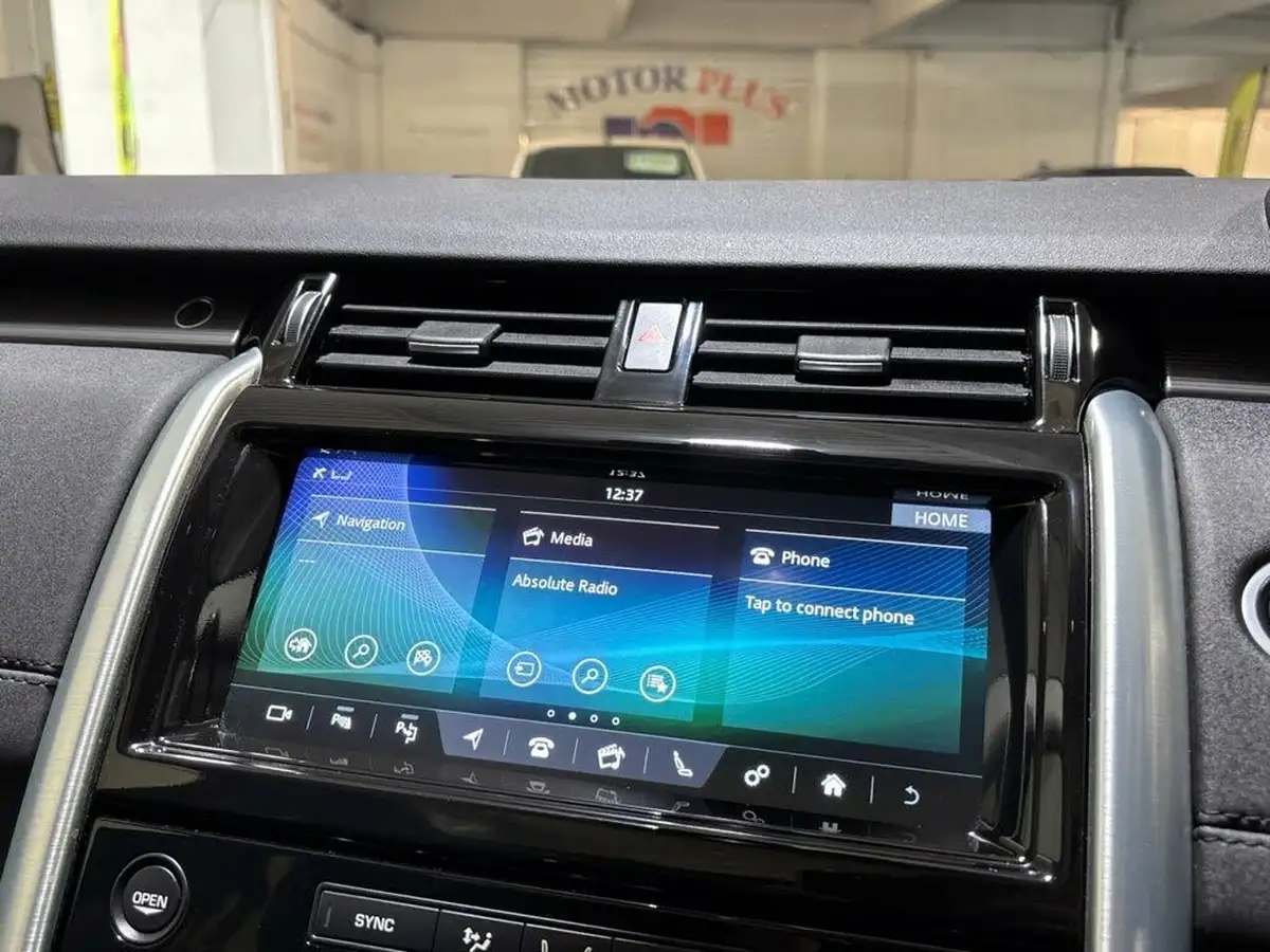 2020-land-rover-discovery-30-sd6-hse-big-27