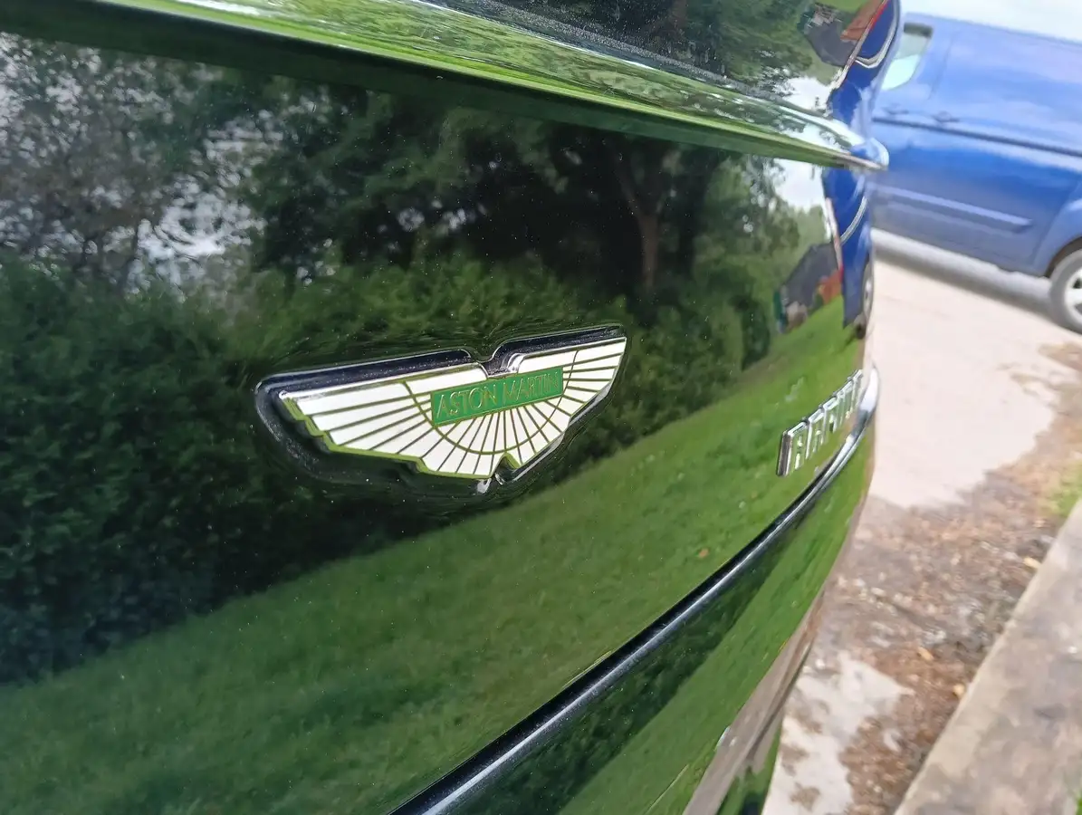2011-aston-martin-rapide-s-v12-60-big-36