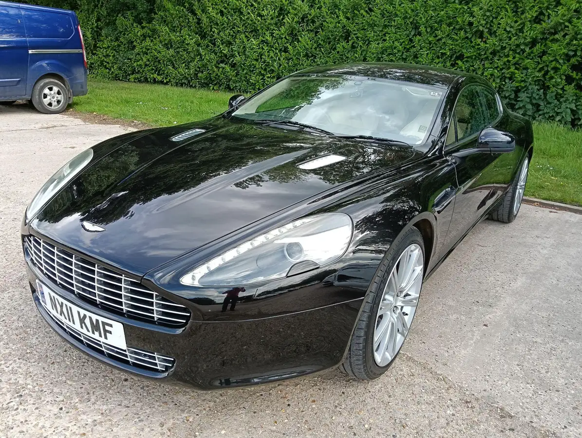 2011-aston-martin-rapide-s-v12-60-big-12