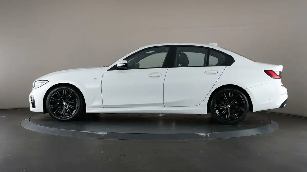 2022-bmw-3-series-20td-320d-m-sport-mht-saloon-4d-big-28