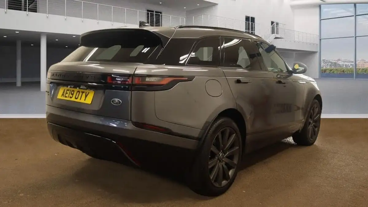 2019-land-rover-range-rover-velar-20-d180-r-dynamic-se-big-3