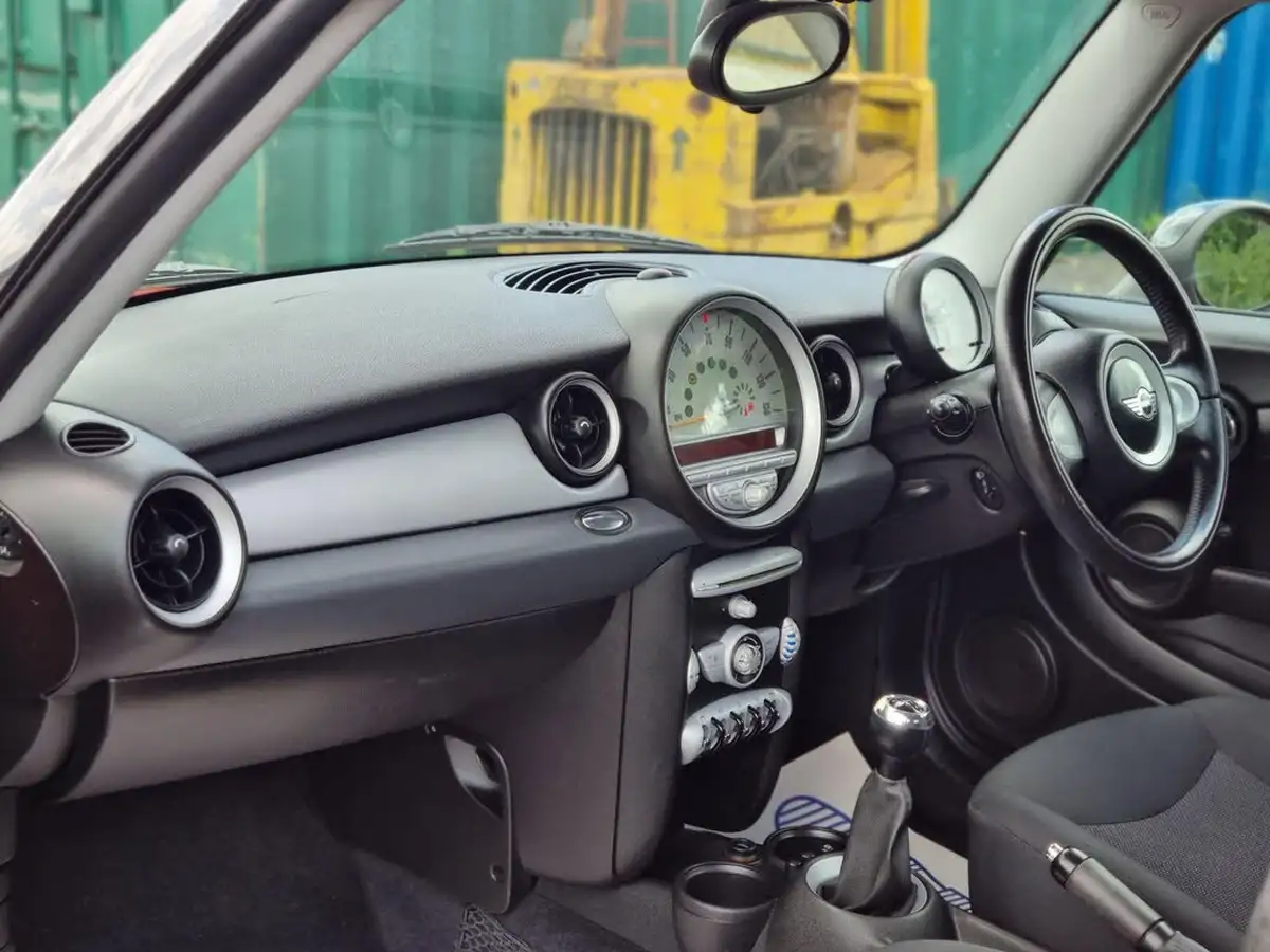 2007-mini-cooper-14-one-95bhp-big-10