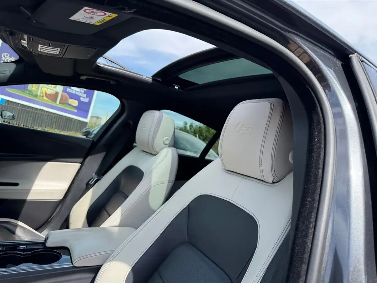 2016-jaguar-xe-30i-v6-sc-s-big-5
