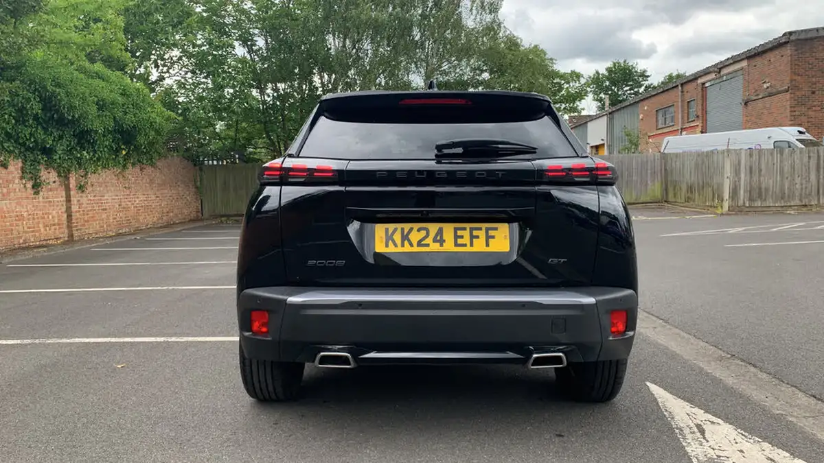 2024-peugeot-2008-suv-12-puretech-gt-130ps-eat8-big-8