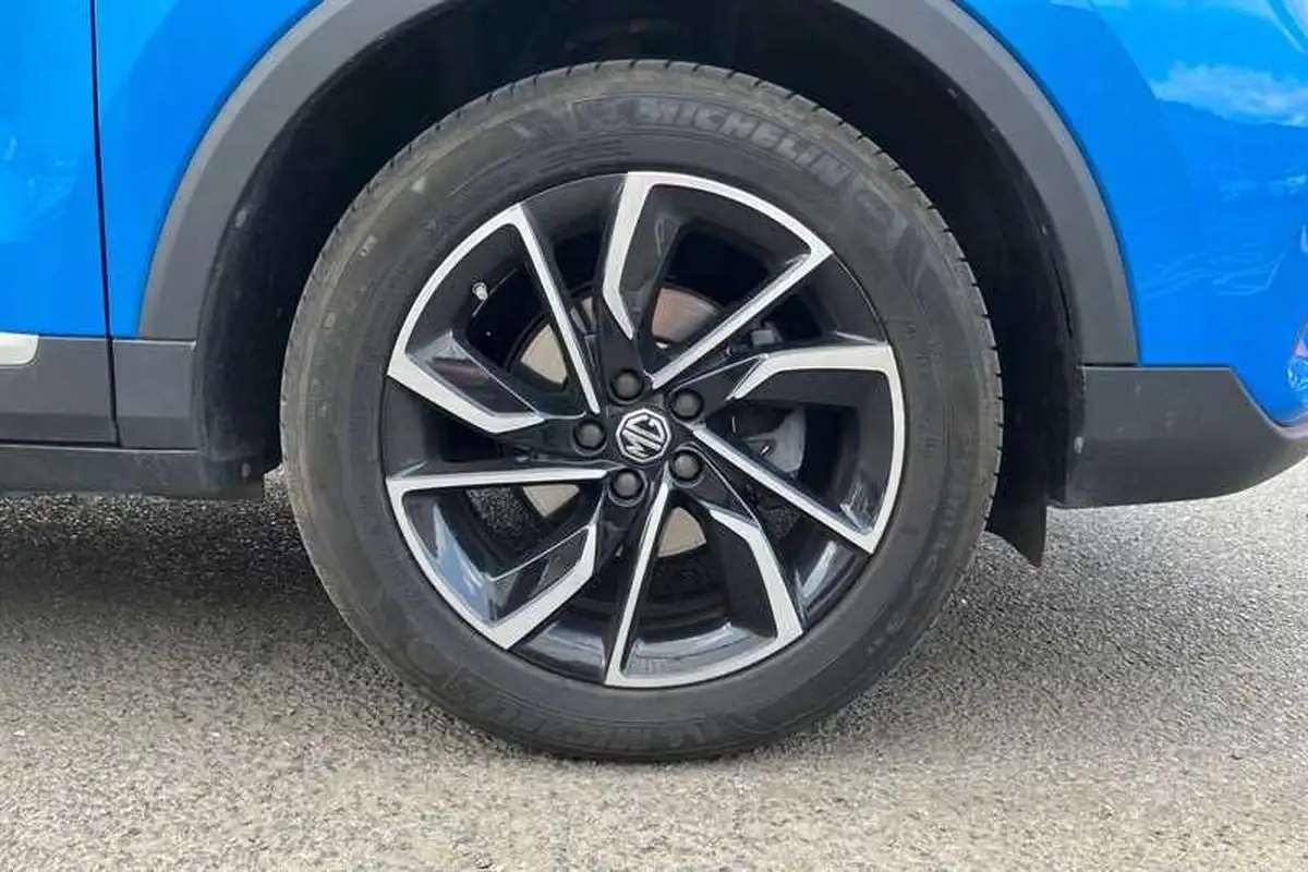 2022-mg-zs-suv-10t-gdi-exclusive-big-8
