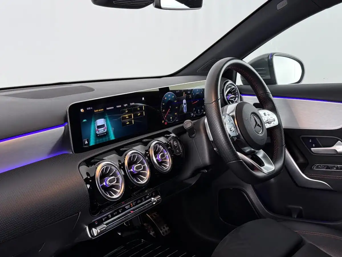 2020-mercedes-benz-a-class-20d-a200d-amg-line-premium-hatchback-5d-big-15