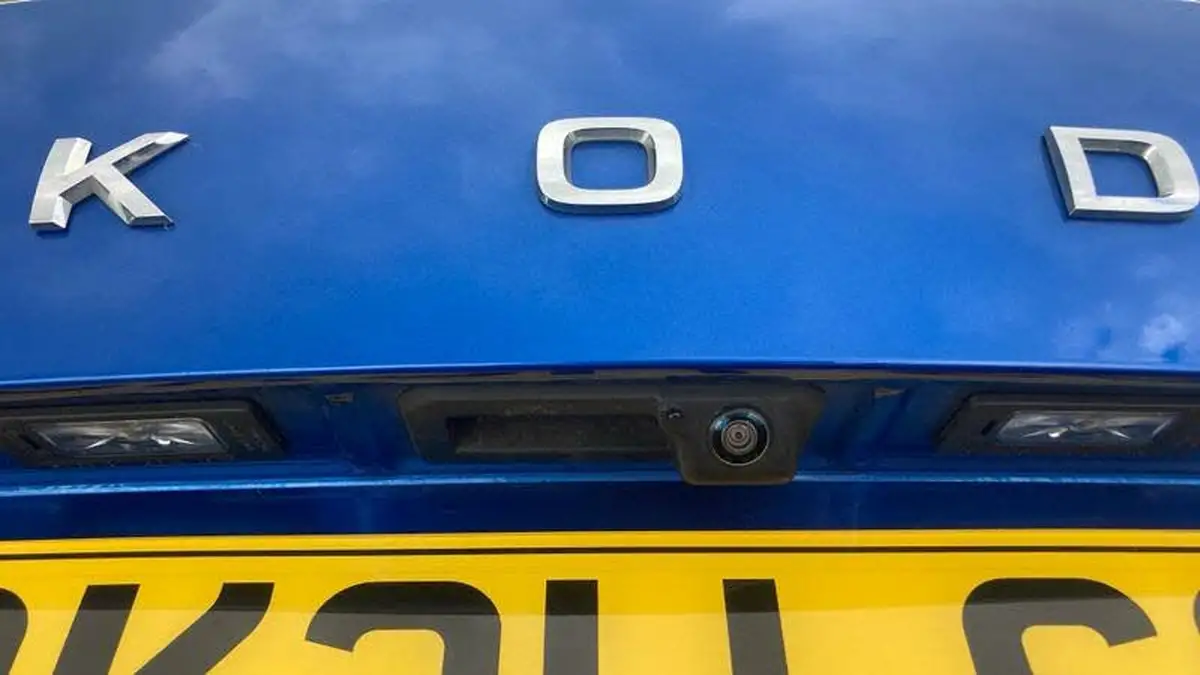 2021-skoda-karoq-15-tsi-edition-big-10
