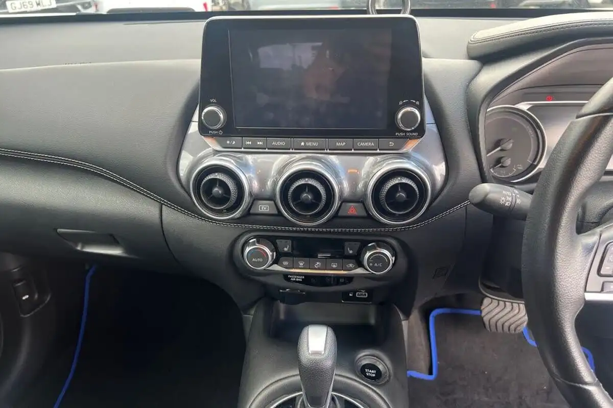 2022-nissan-juke-16-hybrid-tekna-big-42