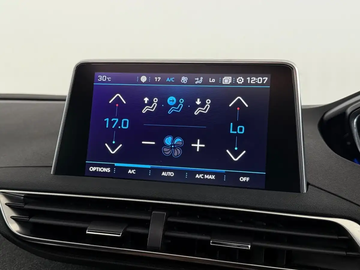 2018-peugeot-3008-suv-16-bluehdi-gt-line-eat6-big-32