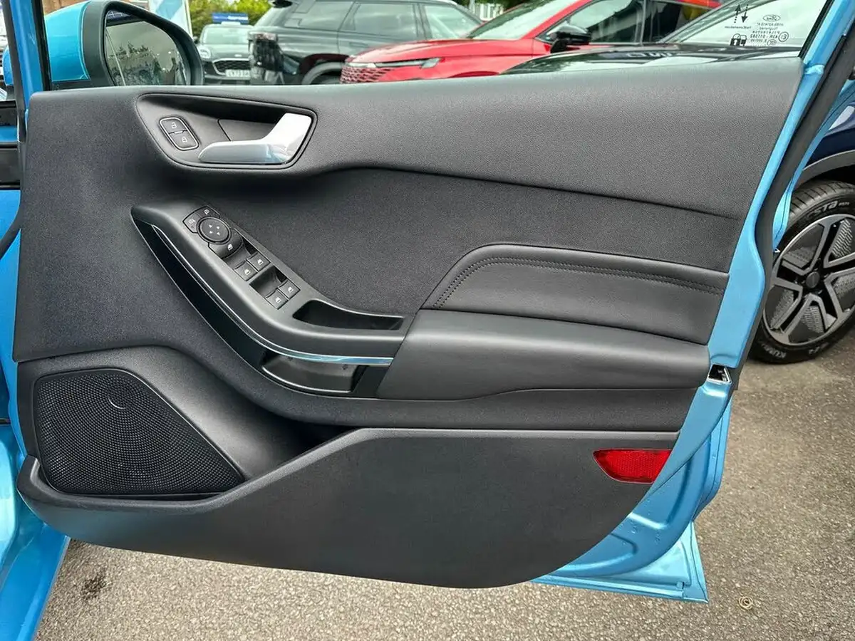 2022-ford-fiesta-10t-titanium-vignale-125ps-hybrid-mhev-powershift-big-34