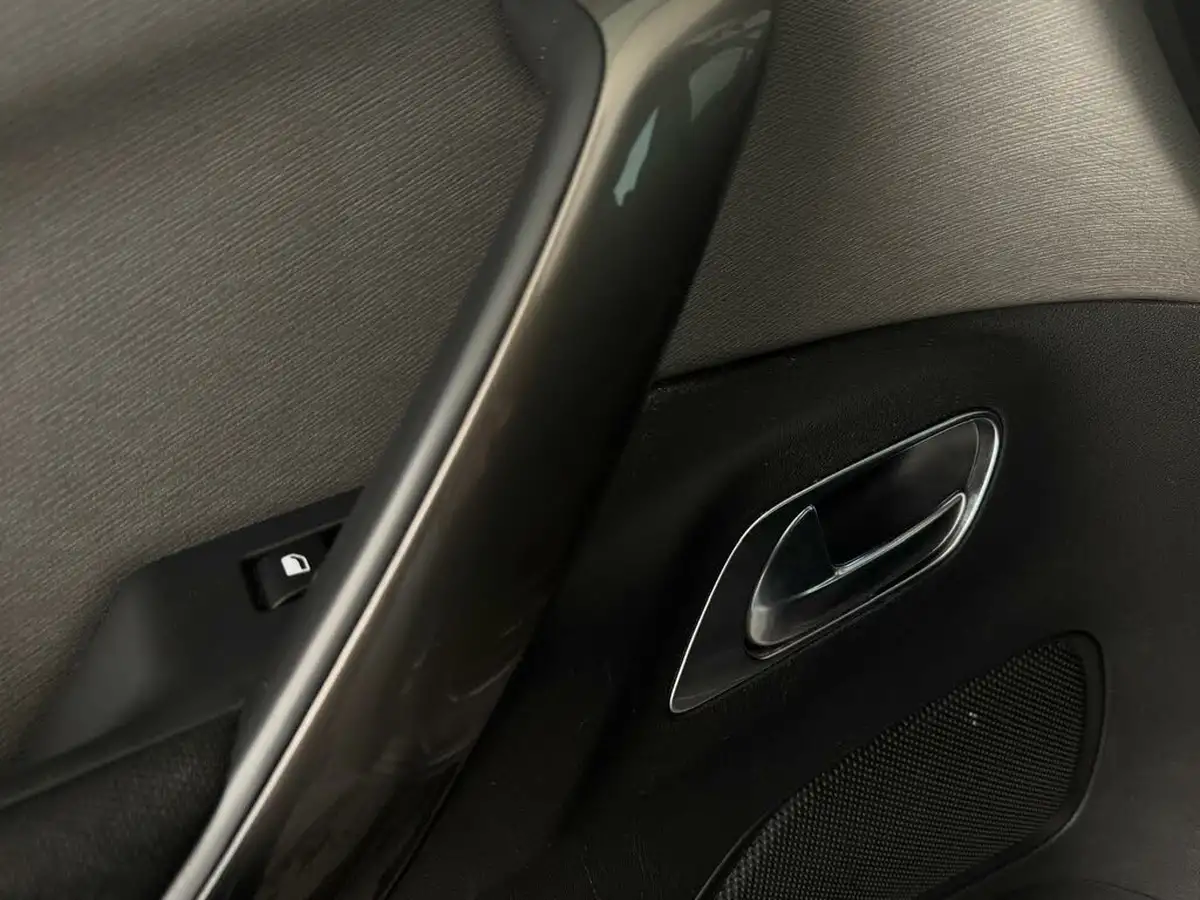 2019-citroen-grand-c4-spacetourer-12-puretech-flair-big-35