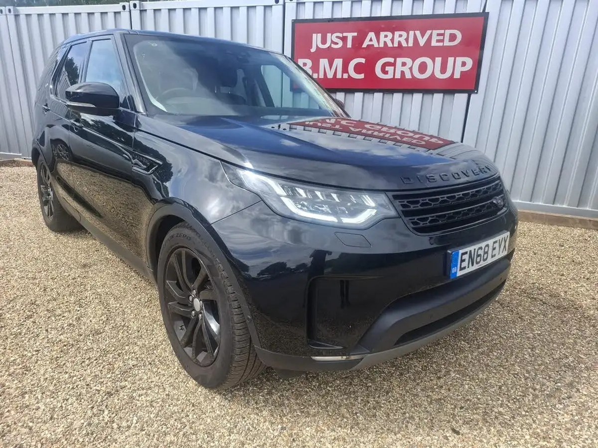 2018-land-rover-discovery-20sd4-hse-240ps-awd-station-wagon-5d-auto-big-0