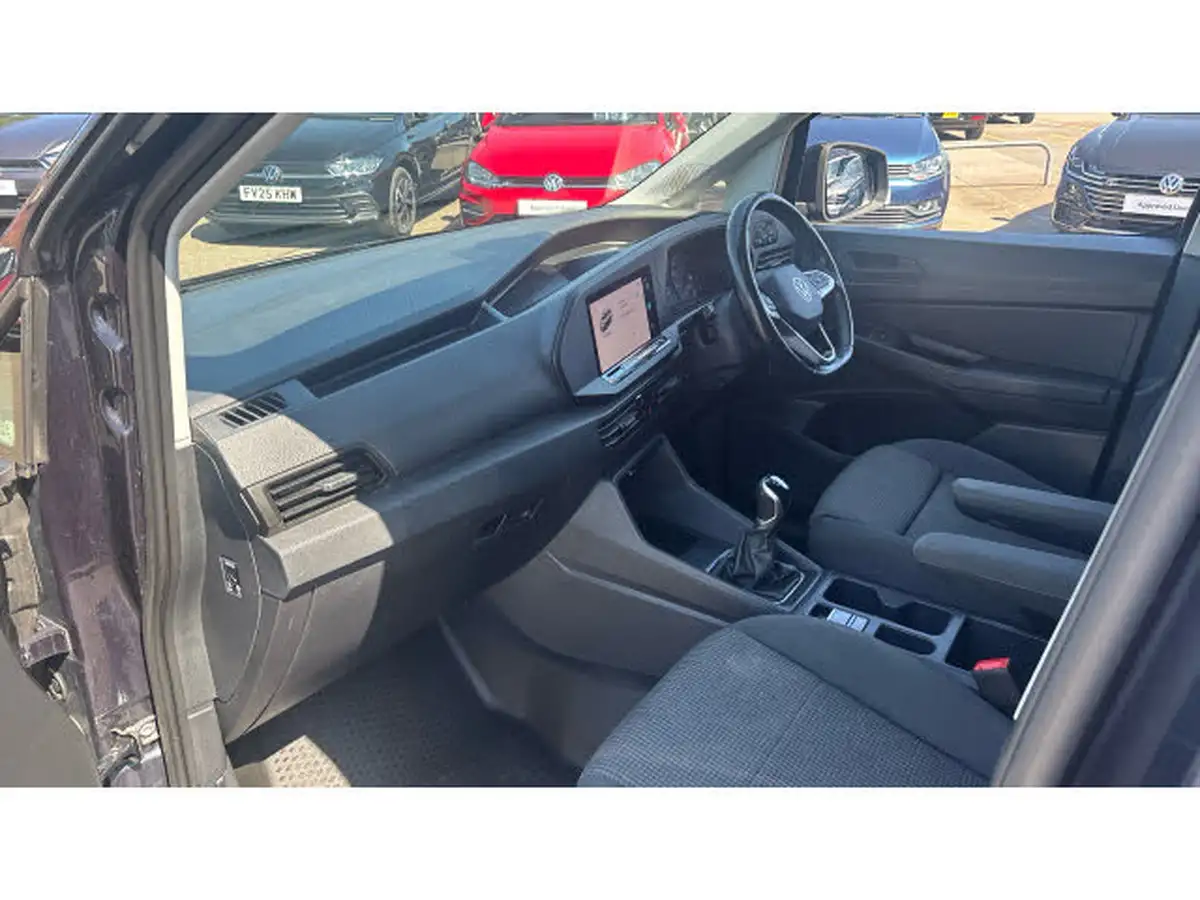 2021-volkswagen-caddy-20tdi-c20-cargo-commerce-pro-102pseu6d-big-1