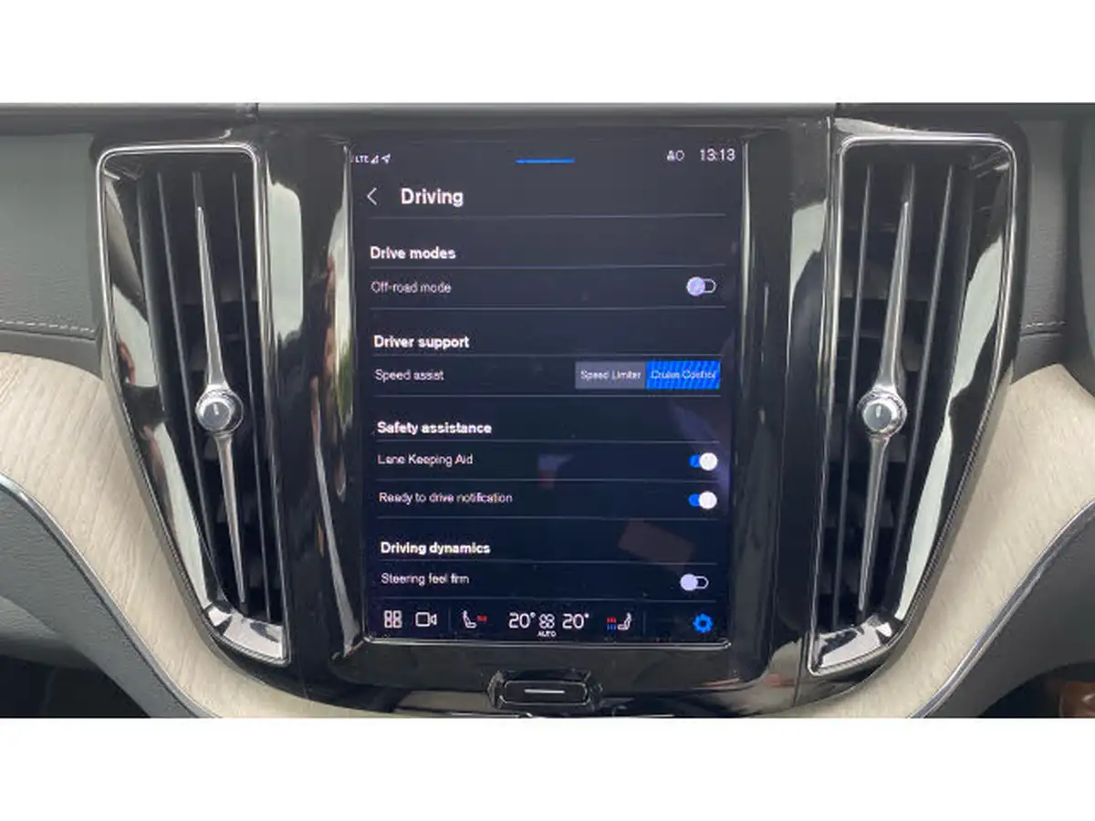 2021-volvo-xc60-20-b5-inscription-awd-big-33