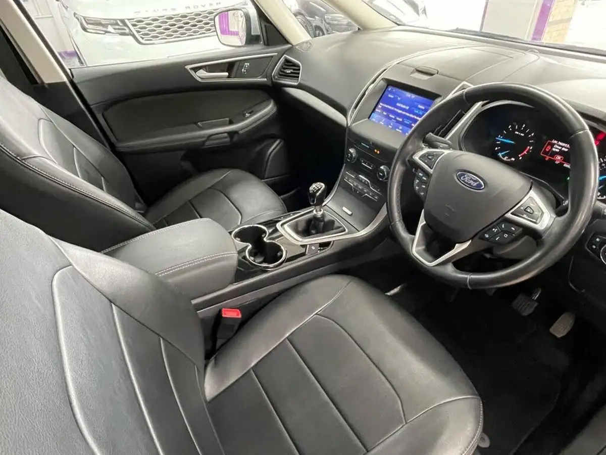 2021-ford-galaxy-20-zetec-big-18