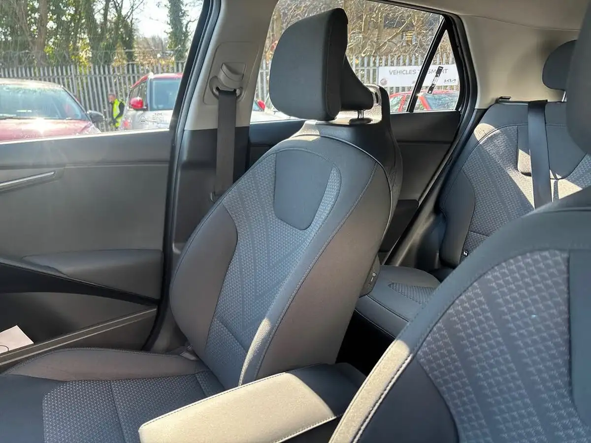 2024-kia-niro-ev-e-2-big-36