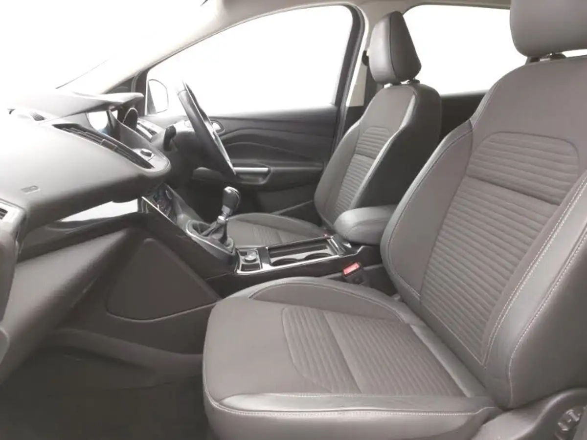 2018-ford-kuga-15tdci-titanium-edition-big-4