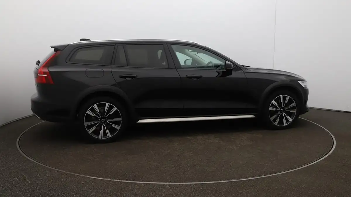 2020-volvo-v60-20td-d4-cross-country-plus-big-42