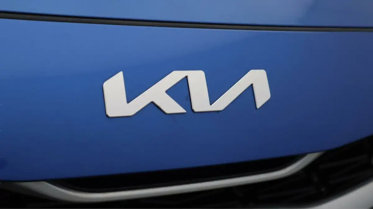 2022-kia-pro-ceed-15-t-gdi-gt-line-big-22