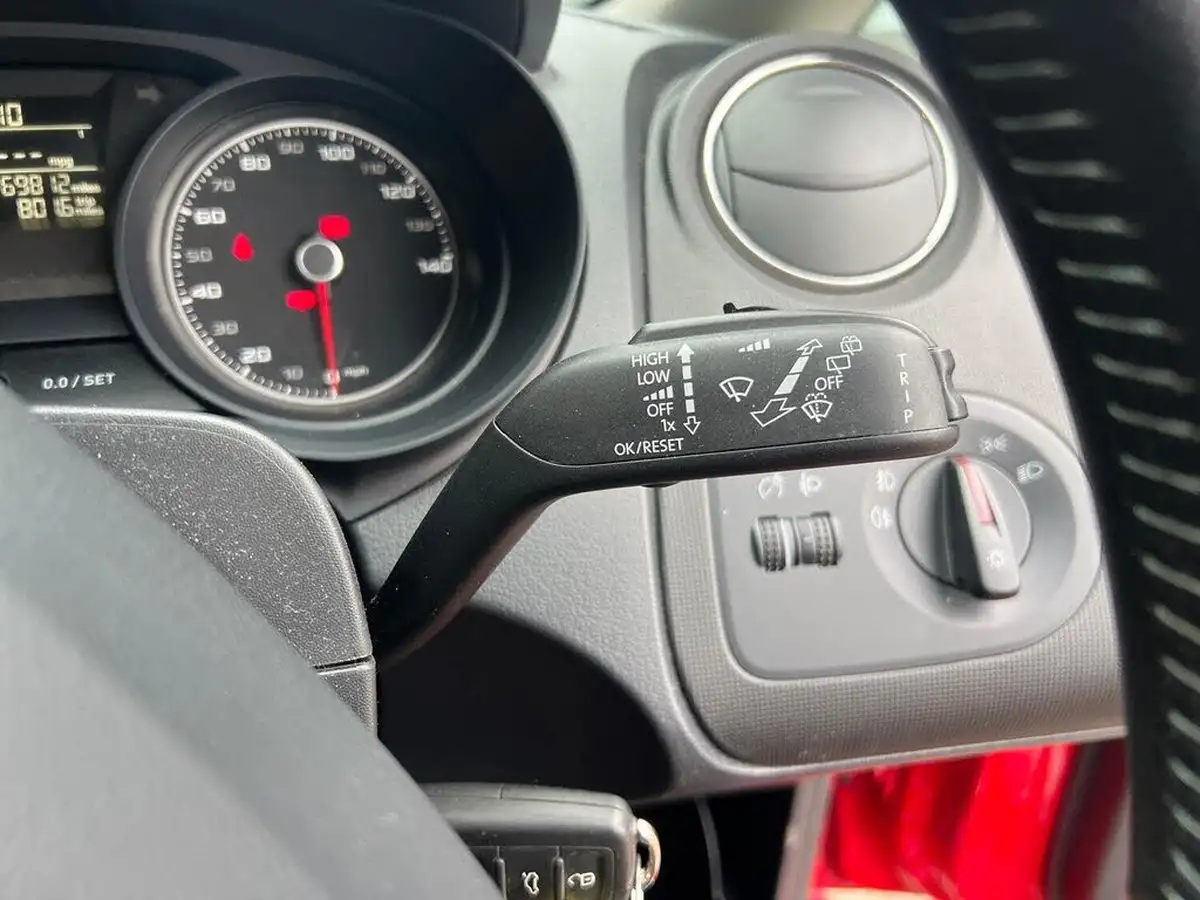 2015-seat-ibiza-12-i-tech-sportcoupe-3d-big-11
