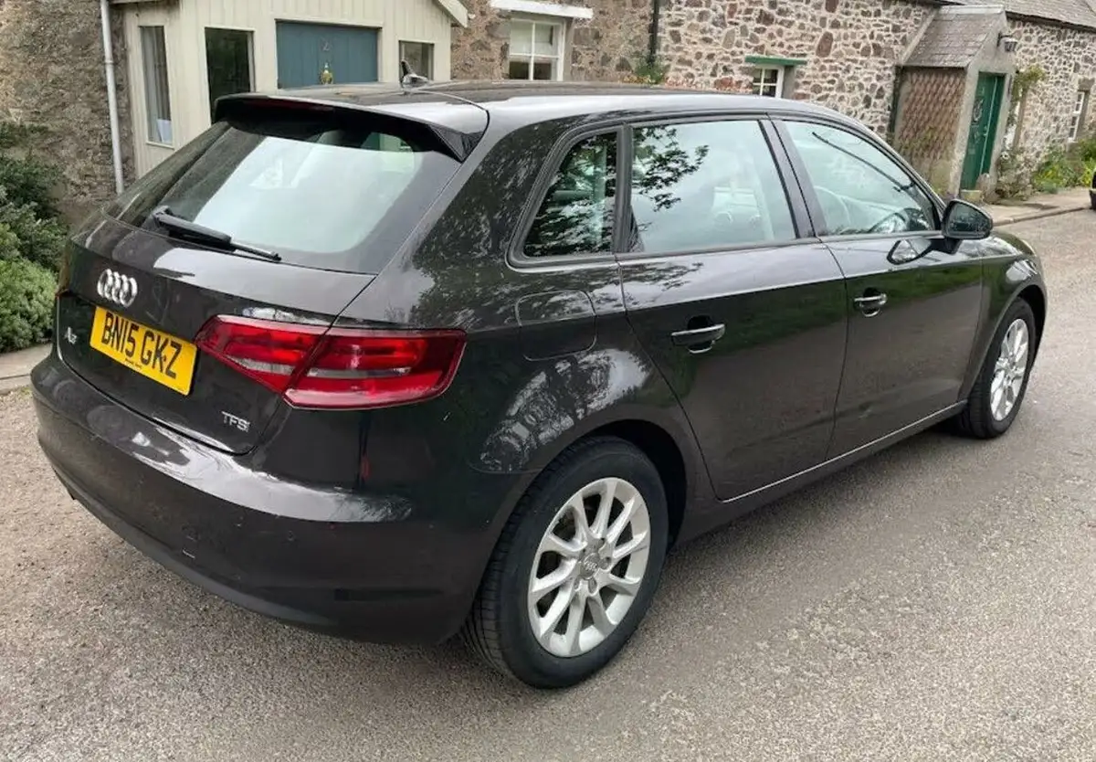 2015-audi-a3-14-se-125ps-sportback-5d-1390cc-s-tronic-big-3