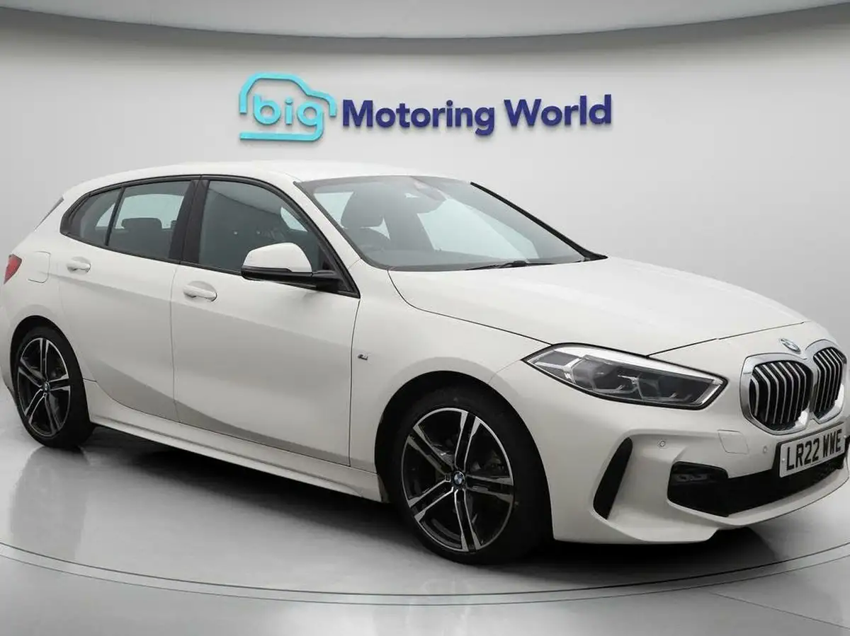 2022-bmw-1-series-15-118i-m-sport-lcp-dct-big-0
