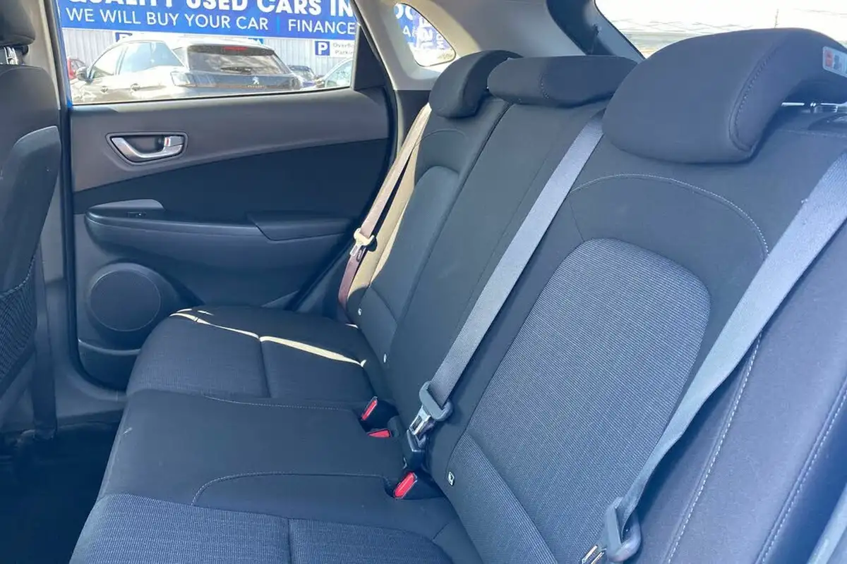 2022-hyundai-kona-16-gdi-premium-big-14